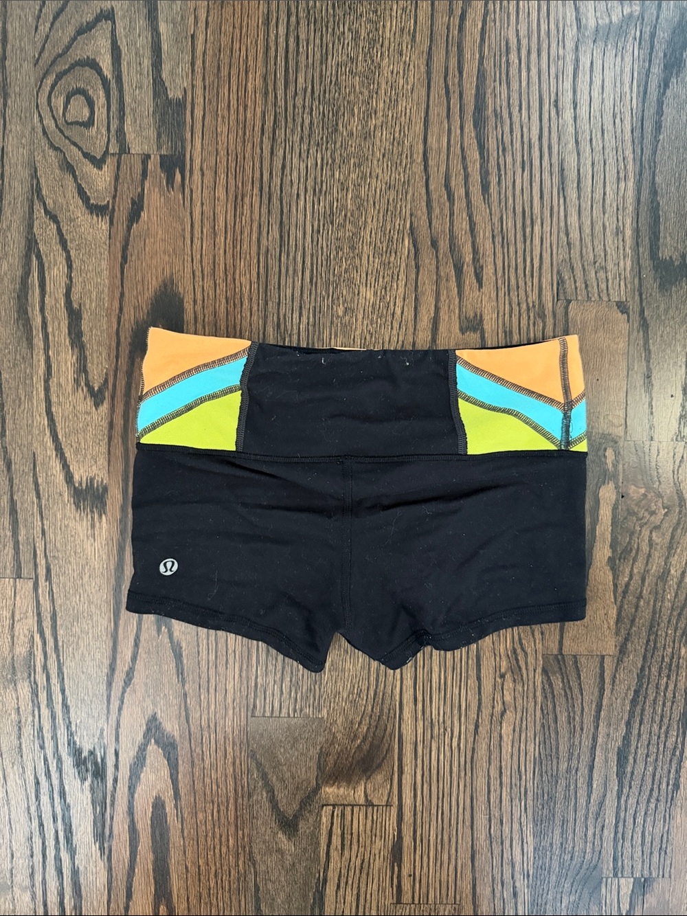 lululemon athletica groove shorts